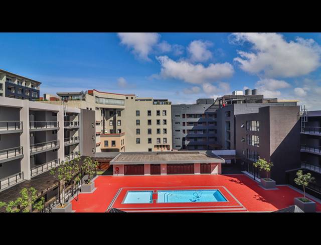 1 BEDROOM APARTMENT FOR SALE IN UMHLANGA RIDGE